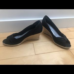 Black peep toe wedge sandals